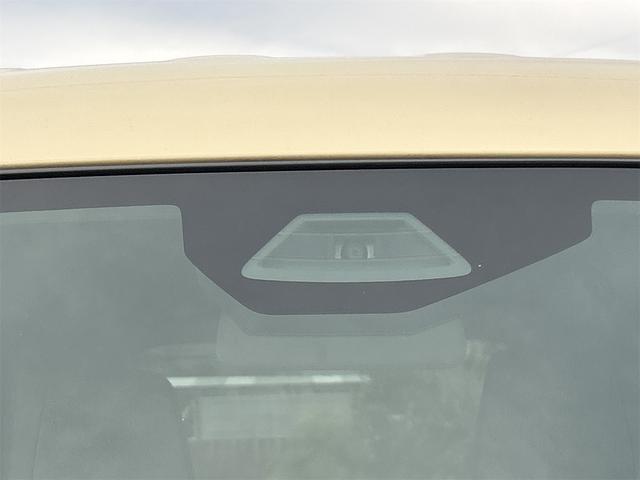 スペーシア ハイブリッドＧ　両側スライドドア　クリアランスソナー　衝突被害軽減システム　オートライト　ＬＥＤヘッドランプ　スマートキー　アイドリングストップ　電動格納ミラー　ベンチシート　ＣＶＴ　盗難防止システム　ＡＢＳ　ＥＳＣ（9枚目）