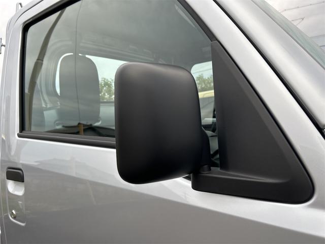 ハイゼットトラック スタンダード　軽トラック　ＣＶＴ　衝突被害軽減システム　クリアランスソナー　アイドリングストップ　オートライト　ＡＢＳ　ＥＳＣ　エアコン　パワーステアリング（11枚目）