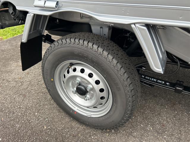 ハイゼットトラック スタンダード　軽トラック　ＣＶＴ　衝突被害軽減システム　クリアランスソナー　アイドリングストップ　オートライト　ＡＢＳ　ＥＳＣ　エアコン　パワーステアリング（13枚目）
