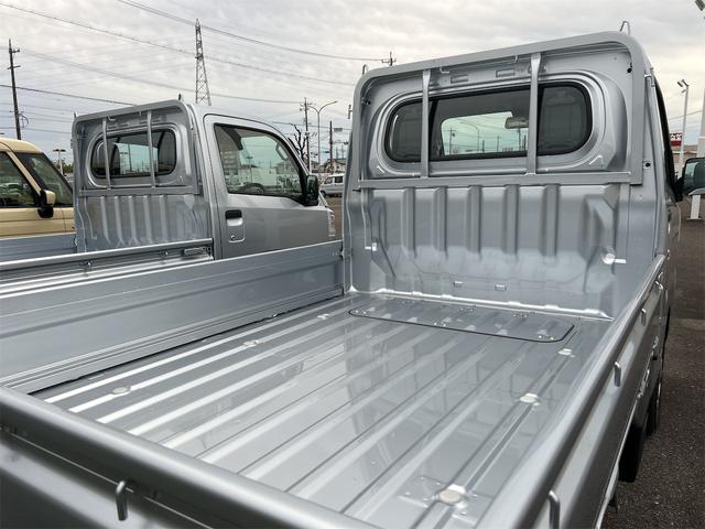 ハイゼットトラック スタンダード　軽トラック　ＣＶＴ　衝突被害軽減システム　クリアランスソナー　アイドリングストップ　オートライト　ＡＢＳ　ＥＳＣ　エアコン　パワーステアリング（16枚目）