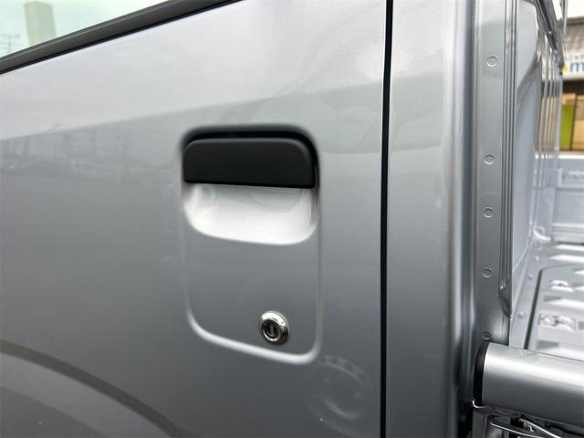 ハイゼットトラック スタンダード　軽トラック　ＣＶＴ　衝突被害軽減システム　クリアランスソナー　アイドリングストップ　オートライト　ＡＢＳ　ＥＳＣ　エアコン　パワーステアリング（27枚目）