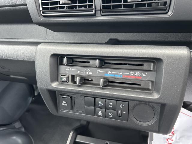 ハイゼットトラック スタンダード　軽トラック　ＣＶＴ　衝突被害軽減システム　クリアランスソナー　アイドリングストップ　オートライト　ＡＢＳ　ＥＳＣ　エアコン　パワーステアリング（34枚目）