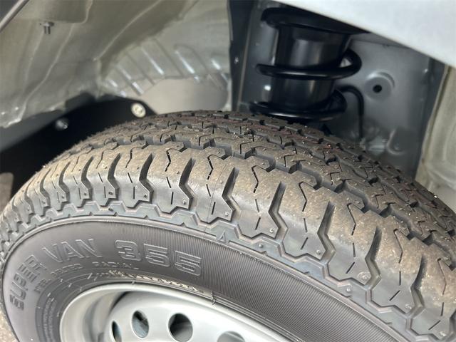 ハイゼットトラック スタンダード 軽トラック CVT 衝突被害軽減システム クリアランスソナー アイドリングストップ オートライト ESC エアコン パワーステアリング 運転席エアバッグ(11枚目)