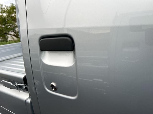 ハイゼットトラック スタンダード 軽トラック CVT 衝突被害軽減システム クリアランスソナー アイドリングストップ オートライト ESC エアコン パワーステアリング 運転席エアバッグ(13枚目)