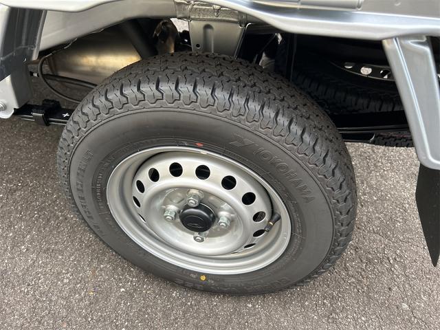 ハイゼットトラック スタンダード 軽トラック CVT 衝突被害軽減システム クリアランスソナー アイドリングストップ オートライト ESC エアコン パワーステアリング 運転席エアバッグ(24枚目)