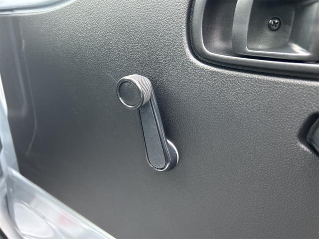 ハイゼットトラック スタンダード 軽トラック CVT 衝突被害軽減システム クリアランスソナー アイドリングストップ オートライト ESC エアコン パワーステアリング 運転席エアバッグ(41枚目)