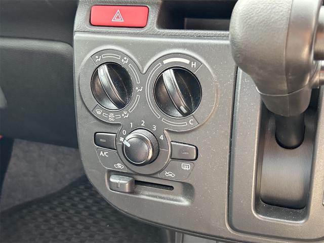 アルト L クリアランスソナー レーンアシスト 衝突被害軽減システム オートライト キーレスエントリー アイドリングストップ シートヒーター CVT 盗難防止システム ABS ESC ミュージックプレイヤー接続可(36枚目)