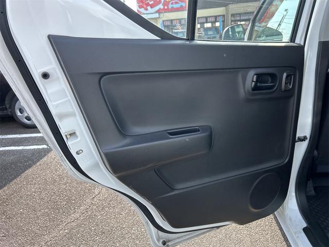 アルト L クリアランスソナー レーンアシスト 衝突被害軽減システム オートライト キーレスエントリー アイドリングストップ シートヒーター CVT 盗難防止システム ABS ESC ミュージックプレイヤー接続可(52枚目)