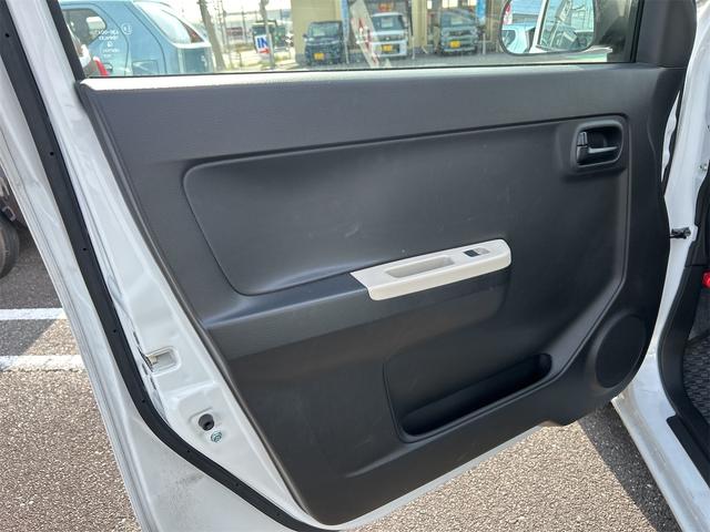 アルト L クリアランスソナー レーンアシスト 衝突被害軽減システム オートライト キーレスエントリー アイドリングストップ シートヒーター CVT 盗難防止システム ABS ESC ミュージックプレイヤー接続可(54枚目)