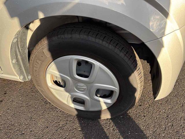 アルト L クリアランスソナー レーンアシスト 衝突被害軽減システム オートライト キーレスエントリー アイドリングストップ シートヒーター CVT 盗難防止システム ABS ESC CD(9枚目)