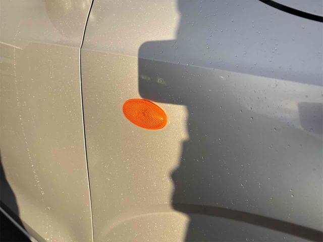 アルト L クリアランスソナー レーンアシスト 衝突被害軽減システム オートライト キーレスエントリー アイドリングストップ シートヒーター CVT 盗難防止システム ABS ESC CD(10枚目)