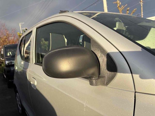 アルト L クリアランスソナー レーンアシスト 衝突被害軽減システム オートライト キーレスエントリー アイドリングストップ シートヒーター CVT 盗難防止システム ABS ESC CD(11枚目)