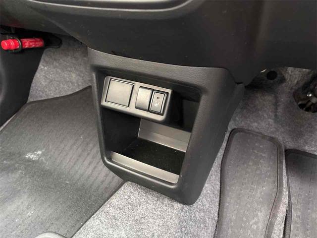 アルト L クリアランスソナー レーンアシスト 衝突被害軽減システム オートライト キーレスエントリー アイドリングストップ シートヒーター CVT 盗難防止システム ABS ESC CD(36枚目)