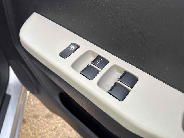 アルト L クリアランスソナー レーンアシスト 衝突被害軽減システム オートライト キーレスエントリー アイドリングストップ シートヒーター CVT 盗難防止システム ABS ESC CD(38枚目)