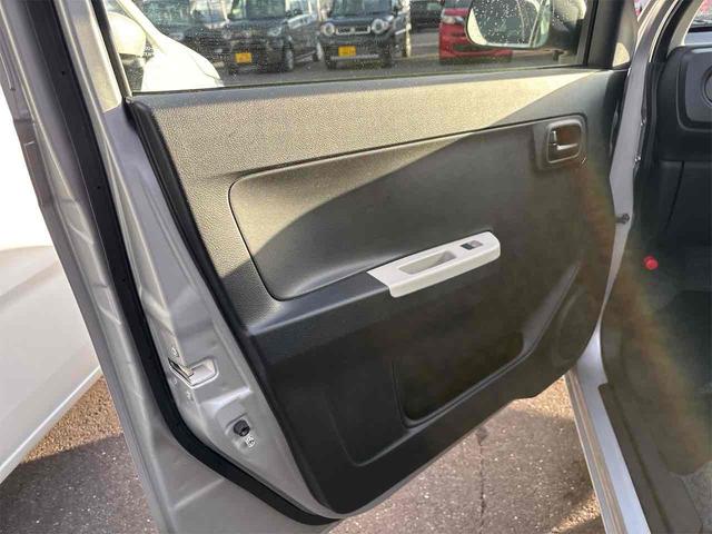 アルト L クリアランスソナー レーンアシスト 衝突被害軽減システム オートライト キーレスエントリー アイドリングストップ シートヒーター CVT 盗難防止システム ABS ESC CD(50枚目)