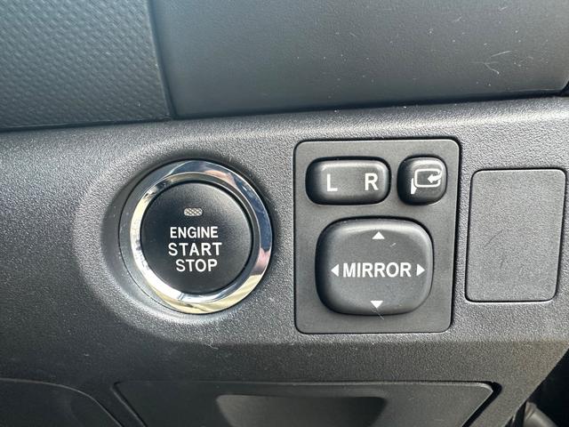 ヴィッツ Fリミテッド 禁煙車/スマートキー/フルセグナビ/ETC/電動格納ミラー/(40枚目)