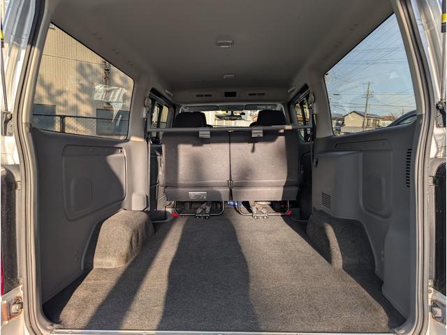 NV350キャラバンバン ロングプレミアムGXターボ ワンオーナー/禁煙車/4WD/ETC/アラウンドビューモニター/エマージェンシーブレーキ/純正SDナビ/インテリキー/LEDヘッドライト/リアクーラー&ヒーター/(25枚目)