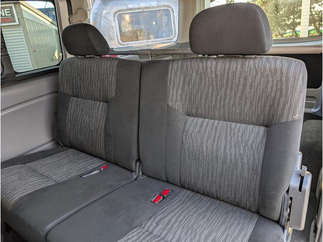 NV350キャラバンバン ロングプレミアムGXターボ ワンオーナー/禁煙車/4WD/ETC/アラウンドビューモニター/エマージェンシーブレーキ/純正SDナビ/インテリキー/LEDヘッドライト/リアクーラー&ヒーター/(27枚目)