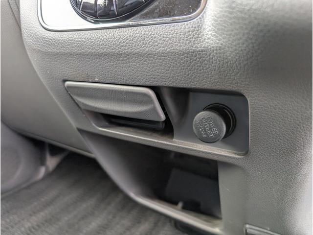 NV350キャラバンバン ロングプレミアムGXターボ ワンオーナー/禁煙車/4WD/ETC/アラウンドビューモニター/エマージェンシーブレーキ/純正SDナビ/インテリキー/LEDヘッドライト/リアクーラー&ヒーター/(41枚目)