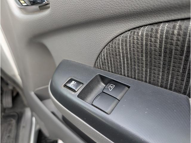 NV350キャラバンバン ロングプレミアムGXターボ ワンオーナー/禁煙車/4WD/ETC/アラウンドビューモニター/エマージェンシーブレーキ/純正SDナビ/インテリキー/LEDヘッドライト/リアクーラー&ヒーター/(51枚目)