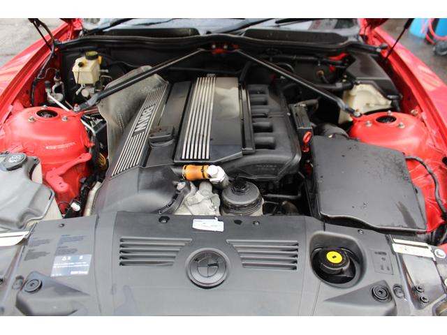 Ｚ４ ２．５ｉ　検査７年１１月２１日／記録簿／走行９０９００ｋｍ／ＲＡＹＳ１９アルミ／ビルシュタインサスペンション／ブラックレザー／パワーシート／シートヒーター／クルーズコントロール／レーダー／ＥＴＣ／ＨＩＤヘッド（25枚目）