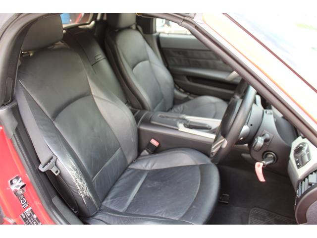 Ｚ４ ２．５ｉ　検査７年１１月２１日／記録簿／走行９０９００ｋｍ／ＲＡＹＳ１９アルミ／ビルシュタインサスペンション／ブラックレザー／パワーシート／シートヒーター／クルーズコントロール／レーダー／ＥＴＣ／ＨＩＤヘッド（31枚目）