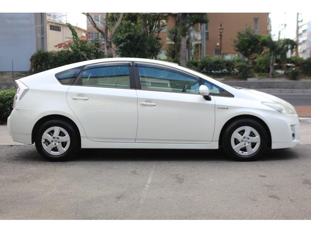 プリウス Ｓ　検査９年１１月／走行１１１５００ｋｍ／１オーナー／禁煙車／記録簿／ＥＴＣ／タイミングチェーン車（5枚目）