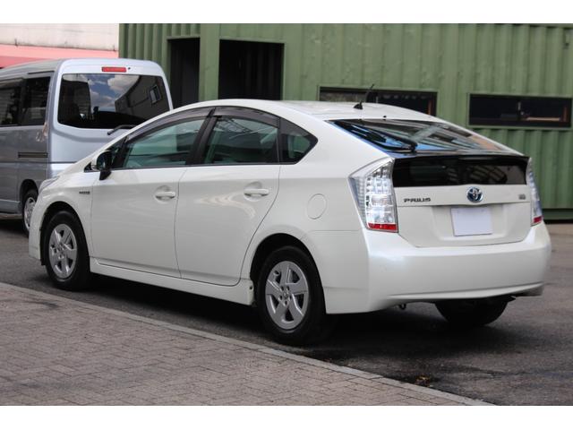 プリウス Ｓ　検査９年１１月／走行１１１５００ｋｍ／１オーナー／禁煙車／記録簿／ＥＴＣ／タイミングチェーン車（6枚目）