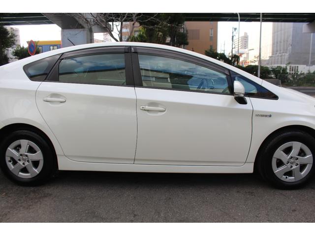 プリウス Ｓ　検査９年１１月／走行１１１５００ｋｍ／１オーナー／禁煙車／記録簿／ＥＴＣ／タイミングチェーン車（17枚目）