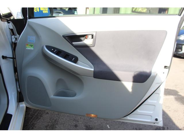 プリウス Ｓ　検査９年１１月／走行１１１５００ｋｍ／１オーナー／禁煙車／記録簿／ＥＴＣ／タイミングチェーン車（29枚目）