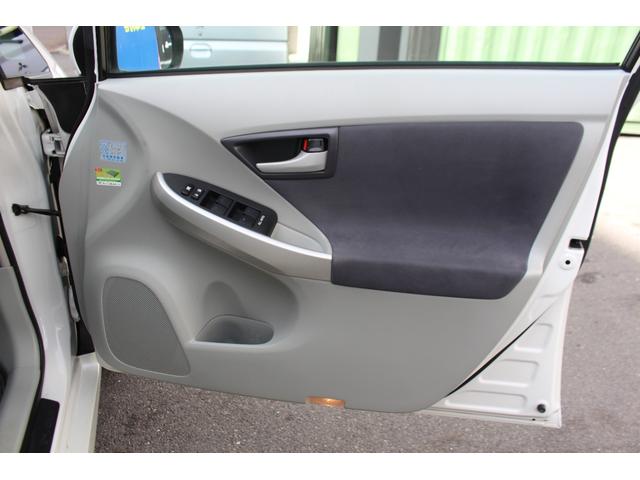 プリウス Ｓ　検査９年１１月／走行１１１５００ｋｍ／１オーナー／禁煙車／記録簿／ＥＴＣ／タイミングチェーン車（30枚目）