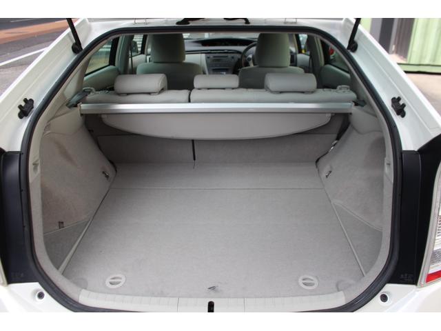 プリウス Ｓ　検査９年１１月／走行１１１５００ｋｍ／１オーナー／禁煙車／記録簿／ＥＴＣ／タイミングチェーン車（33枚目）