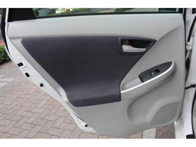 プリウス Ｓ　検査９年１１月／走行１１１５００ｋｍ／１オーナー／禁煙車／記録簿／ＥＴＣ／タイミングチェーン車（35枚目）