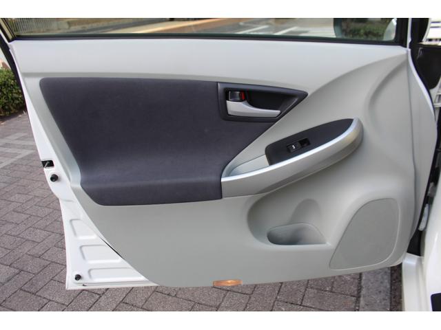 プリウス Ｓ　検査９年１１月／走行１１１５００ｋｍ／１オーナー／禁煙車／記録簿／ＥＴＣ／タイミングチェーン車（37枚目）