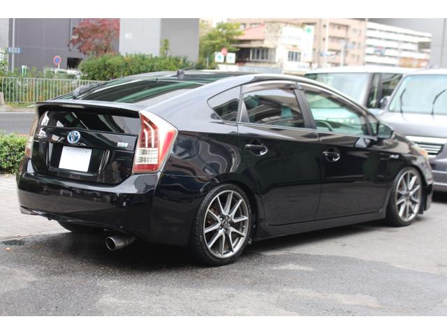 プリウス Ｇ　検査７年１１月／Ｇ，Ｓアルミ／ドラレコ／レーダー／ムーンルーフソーラー付／純正ＨＤＤナビ／フルセグＴＶ／バックカメラ／ＥＴＣ／社外マフラー／車高調／ＵＳヘッドライト／社外テール／タイミングチェーン車（6枚目）