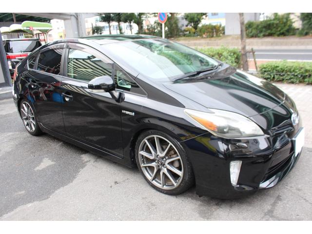 プリウス Ｇ　検査７年１１月／Ｇ，Ｓアルミ／ドラレコ／レーダー／ムーンルーフソーラー付／純正ＨＤＤナビ／フルセグＴＶ／バックカメラ／ＥＴＣ／社外マフラー／車高調／ＵＳヘッドライト／社外テール／タイミングチェーン車（12枚目）