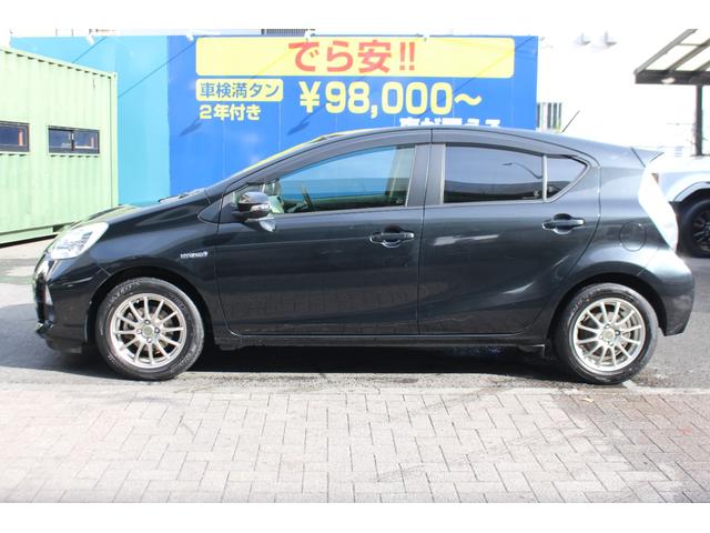 アクア Ｓ　検査９年１１月／黒革調シートカバー／社外ナビ／ＴＶ／ＥＴＣ／社外アルミ／タイミングチェーン車（9枚目）