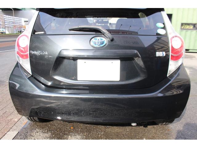 アクア Ｓ　検査９年１１月／黒革調シートカバー／社外ナビ／ＴＶ／ＥＴＣ／社外アルミ／タイミングチェーン車（15枚目）