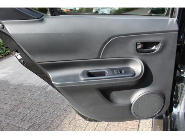 アクア Ｓ　検査９年１１月／黒革調シートカバー／社外ナビ／ＴＶ／ＥＴＣ／社外アルミ／タイミングチェーン車（39枚目）