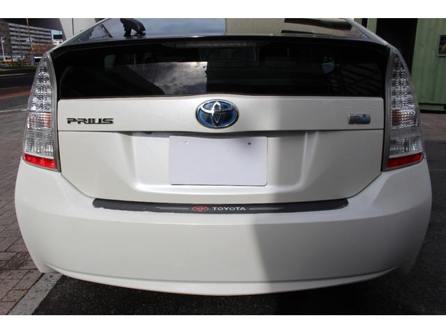 プリウス Ｓ　検査８年５月／２０２４年製タイヤ／社外ナビ／ＴＶ／ＥＴＣ／バックモニター／タイミングチェーン車（15枚目）