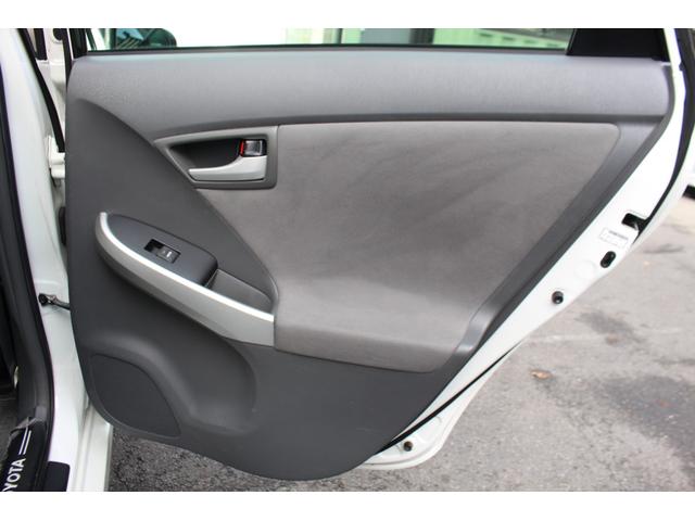 プリウス Ｓ　検査８年５月／２０２４年製タイヤ／社外ナビ／ＴＶ／ＥＴＣ／バックモニター／タイミングチェーン車（35枚目）