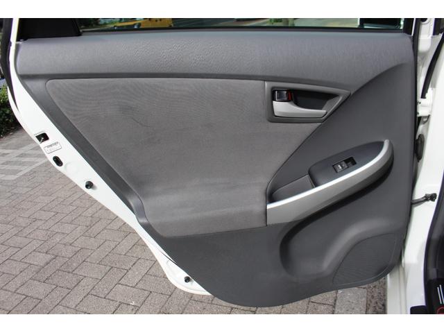 プリウス Ｓ　検査８年５月／２０２４年製タイヤ／社外ナビ／ＴＶ／ＥＴＣ／バックモニター／タイミングチェーン車（38枚目）