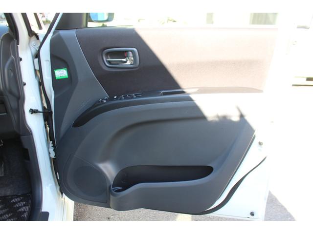 ソリオ ブラック＆ホワイトＩＩ　アイドリングストップ　検査８年３月／走行１１３２００ｋｍ／整備記録簿／純正フルエアロ／社外ナビ／電動スライドドア／ＥＴＣ／シートヒーター／ＬＥＤヘッドライト（33枚目）