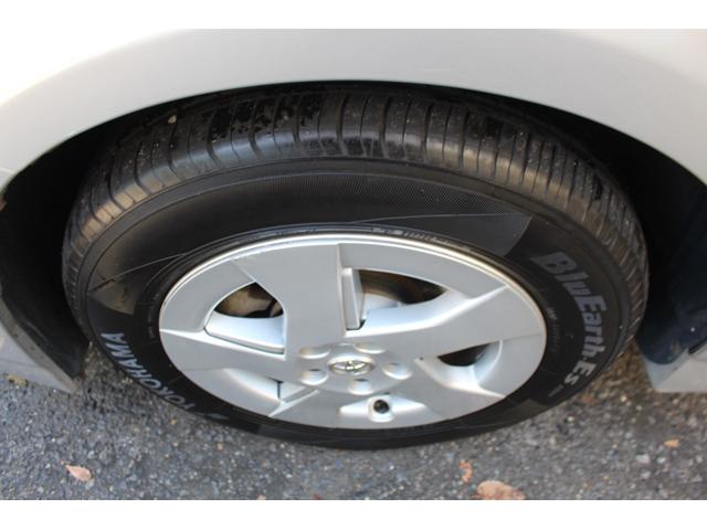 プリウス S 検査8年12月/整備記録簿/社外ナビ/地デジ/バックカメラ/スマートキー/タイミングチェーン車(23枚目)