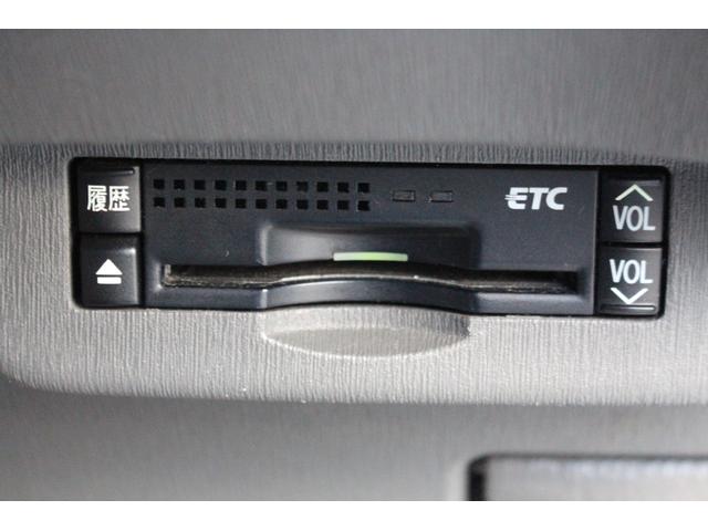 プリウス S 検査8年12月/整備記録簿/社外ナビ/地デジ/バックカメラ/スマートキー/タイミングチェーン車(25枚目)