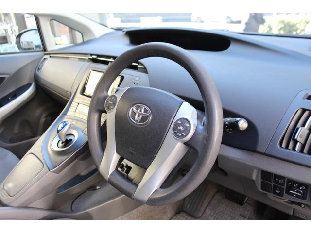 プリウス S 検査8年12月/整備記録簿/社外ナビ/地デジ/バックカメラ/スマートキー/タイミングチェーン車(30枚目)