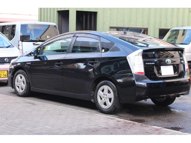 プリウス S 検査9年12月/1オーナー/禁煙車/整備記録簿/社外ナビ/TV/バックカメラ/ビルトインETC/スマートキー/タイミングチェーン車(8枚目)