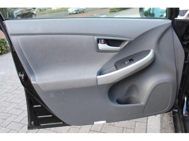 プリウス S 検査9年12月/1オーナー/禁煙車/整備記録簿/社外ナビ/TV/バックカメラ/ビルトインETC/スマートキー/タイミングチェーン車(38枚目)