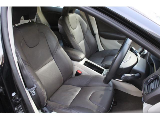 Ｖ４０ Ｔ４　ＳＥ　検査８年６月／レザーシート／パノラマガラスルーフ／純正ナビ／ＴＶ／バックモニター（33枚目）