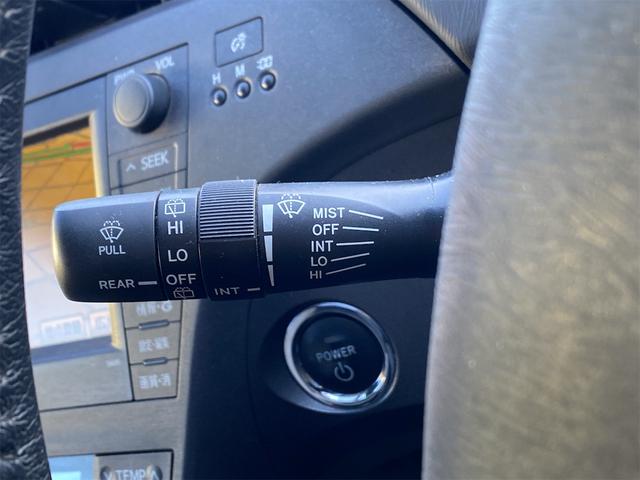 プリウス G バックカメラ ナビ TV クリアランスソナー オートクルーズコントロール オートライト サンルーフ スマートキー 電動格納ミラー CVT 盗難防止システム 衝突安全ボディ ABS ESC CD(8枚目)